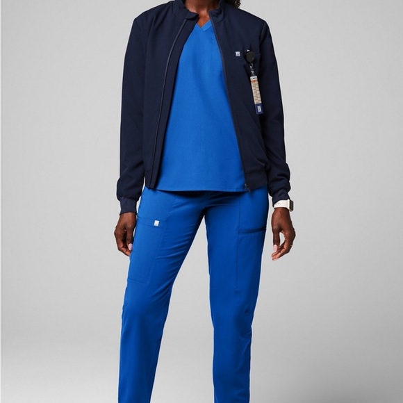 Royal Blue Fablectics On-Call Scrub Joggers - Picture 2 of 4